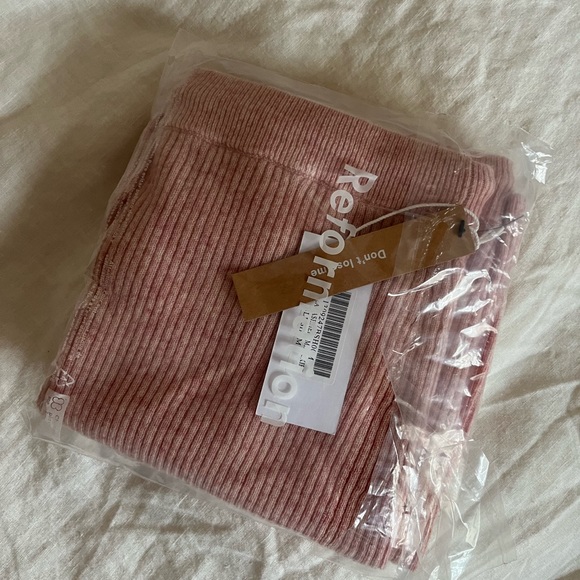 Reformation Luella Cashmere Mini skirt in pink - Picture 7 of 8